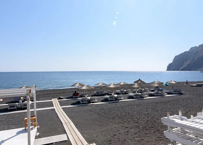 Kamari Blue Boutique Hotel