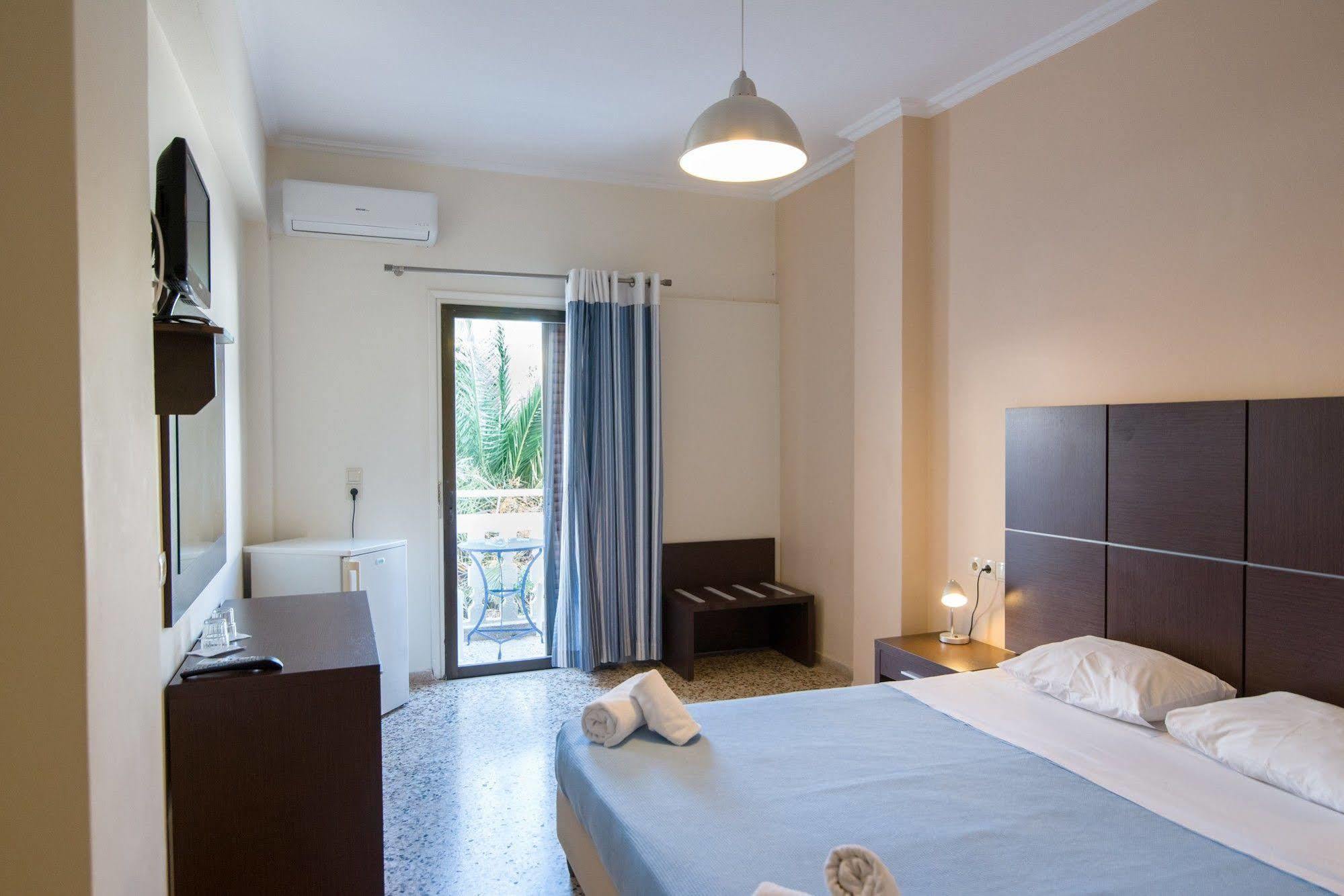 Blue Boutique 3* Kamári